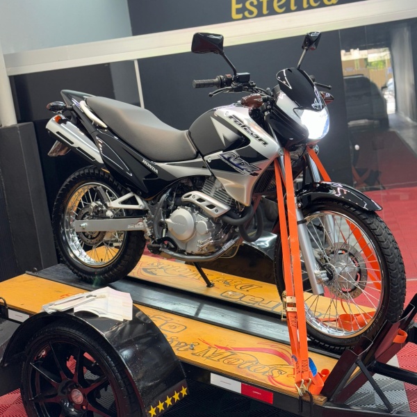 HONDA NX-400 FALCON